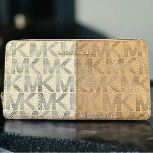 Michael Kors Tan and Cream Signature Wallet